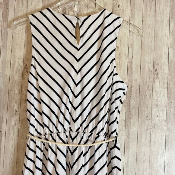 J. Jill Heather V-Neck Striped Tasseled Rope Viscose Dress - Picture 7 of 9